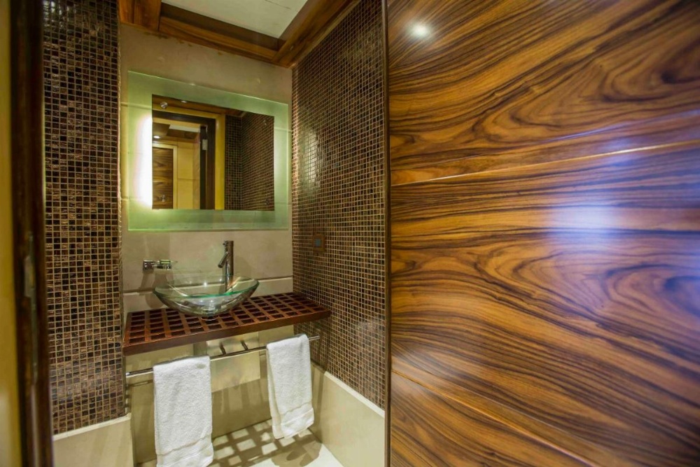 Lahoya Suites
